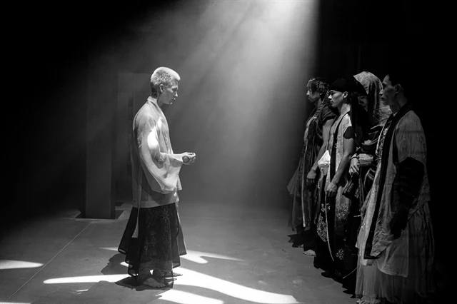 Performers in Facing Infinity, created with Lên Ngàn and Vietnam National Tuồng Theatre